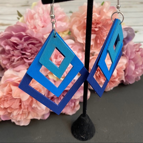 Oversize Multilayer Geometric Wood Dangle Earrings - Picture 3 of 6